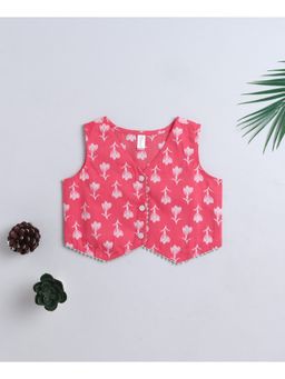 The Magic Wand - Cotton Woven Sleeveless Floral Printed Waist Coat Top- Peach