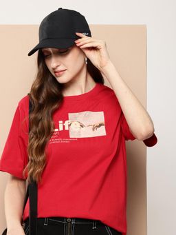 Difference of Opinion - Red Graphic Oversized T-Shirt