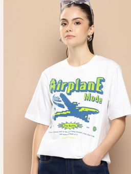 Difference of Opinion - White Graphic Oversized T-Shirt