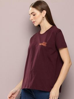 DILLINGER - Wine Typography Boxy Regular T-Shirt