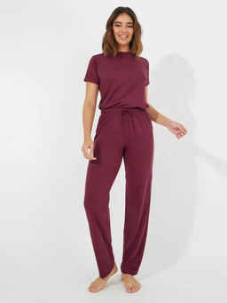 Styli - Women Solid Cotton T-Shirt with Burgundy Pyjamaa (Set of 2)