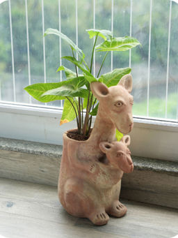 Swadeh - Hoppy Kangaroo Planter