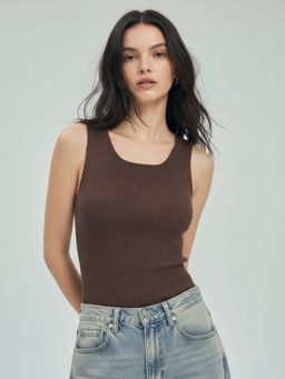 Outzidr - Brown Scoop Neck Basic Tank Top