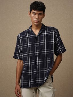 Mufti - Men Navy Blue Checks Loose Fit Shirt
