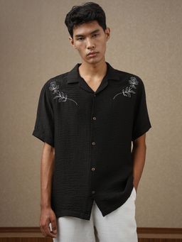 Mufti - Men Black Embroidered Loose Fit Shirt