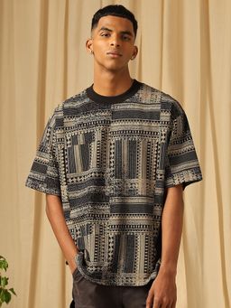 Mufti - Men Black Geometric Loose Fit T-Shirt