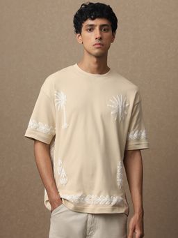 Mufti - Men Beige Embroidered Loose Fit T-Shirt
