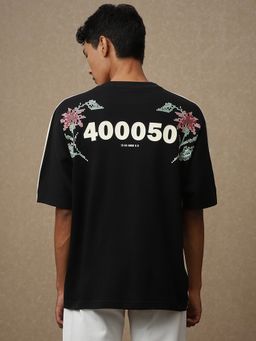 Mufti - Men Cream Colorblock Loose Fit T-Shirt