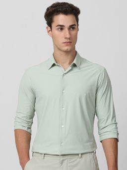 Mufti - Men Green Solid Slim Fit Shirt