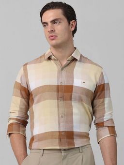 Mufti - Men Beige Checks Slim Fit Shirt