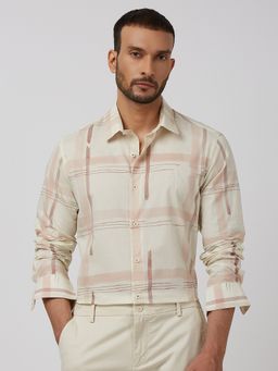 Mufti - Men Beige Checks Slim Fit Shirt