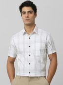 White color option, Currently selected