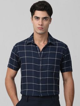 Mufti - Men Navy Blue Checks Slim Fit Shirt