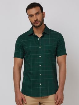Mufti - Men Green Checks Slim Fit Shirt