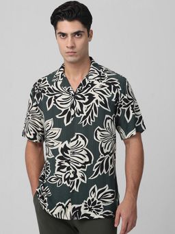 Mufti - Men Green Floral Relaxed Fit Shirt