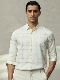 Mufti - Men Off White Checks Slim Fit Shirt