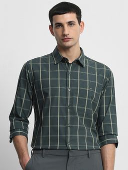 Mufti - Men Green Checks Slim Fit Shirt