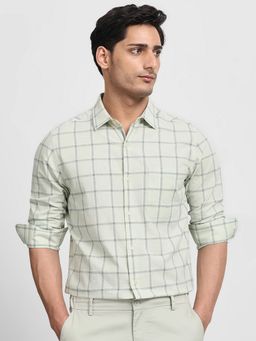 Mufti - Men Green Checks Slim Fit Shirt