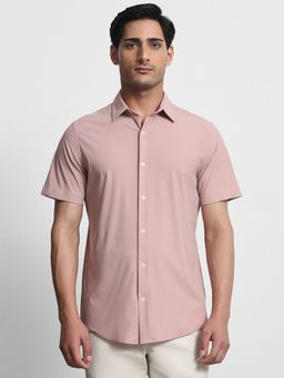 Mufti - Men Pink Solid Slim Fit Shirt