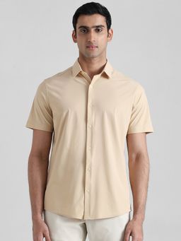 Mufti - Men Beige Solid Slim Fit Shirt