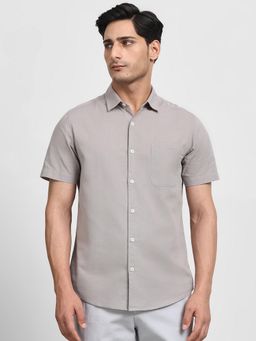 Mufti - Men Grey Solid Slim Fit Shirt