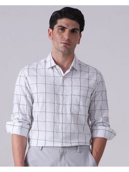 Mufti - Men White Checks Slim Fit Shirt