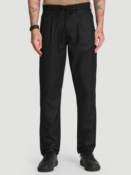 Bene Kleed - Men Black Mid-Rise Slim Fit Korean Style Pleated Casual Pant