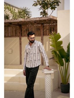 DRAGIT - Men Grey Cotton Floral Shirt