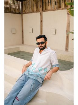 DRAGIT - Men White Linen Animal Print Shirt