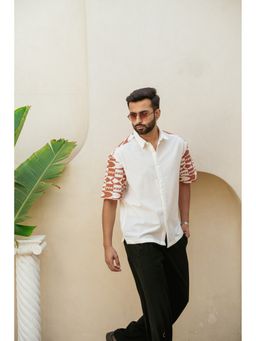 DRAGIT - Men White Linen Blend Abstract Shirt