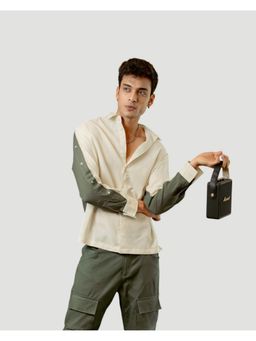 DRAGIT - Men Green Linen Blend Solid Shirt