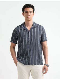 Arrow Sports - Men's Outdoor Textured Vertical Striped Shirt