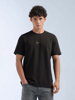 Flying Machine - Men's Textured Regular Fit T-Shirt - Black