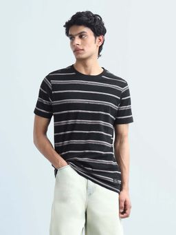Flying Machine - Men's Horizontal Striped Regular Fit T-Shirt - Black