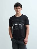 Black color option, Currently selected