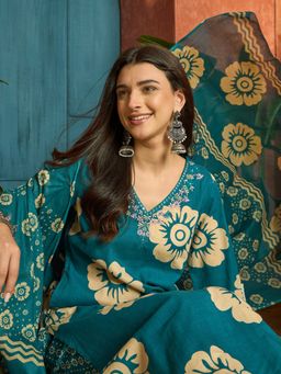 Stylum - Women's Sky Floral Printed Cotton Straight Kurta With Pant & Dupatta