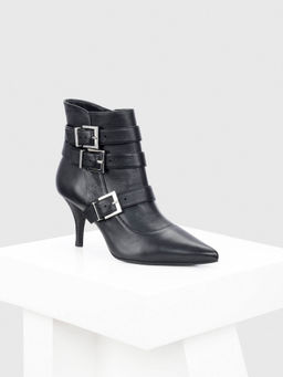 Oroh - Valeria Black Casual Boots
