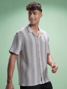 LOCOMOTIVE - Men Comfort Opaque Striped Casual Shirt