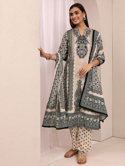 Libas - Cotton Blend Floral Kurta With Pant & Dupatta