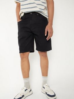 max - Men Black Solid Denim Shorts