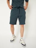 Green color option, Sold out, Currently selected