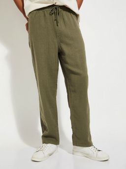 max - Men Green Textured Trouser
