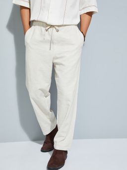max - Men White Textured Trouser