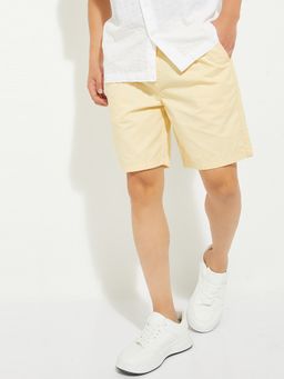 max - Men Yellow Drawstring Solid Shorts