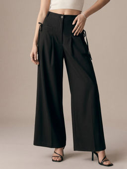 Outzidr - Black Wide-Leg Baggie Pleated Trouser