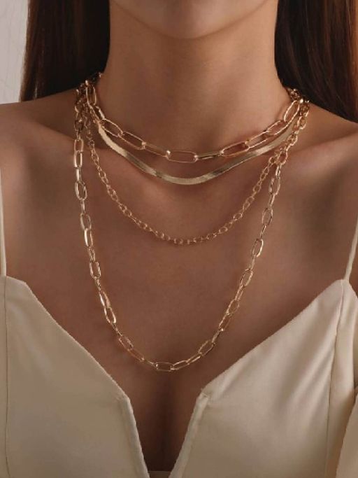 White Lies Classy Gold Necklace
