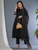 Black color option, Sold out, Currently selected