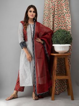 Laado - Hand Embroidered Grey Kurta With Ajrakh Pants And Dupatta (Set of 3)