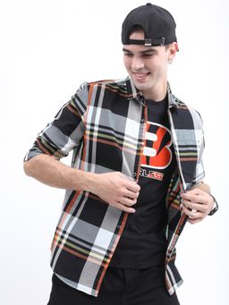 HIGHLANDER - Men Black Cotton Blend Checks Slim Fit Shirt