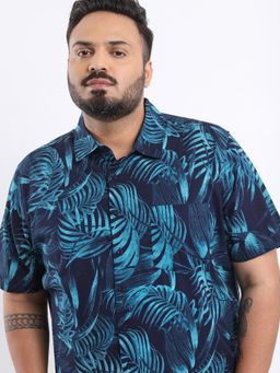 HIGHLANDER - Men Navy Blue Cotton Floral Slim Fit Shirt